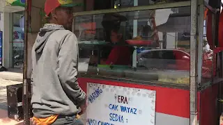 tim rejeki cetak makan siang dulu