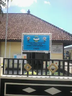 Papan Nama Yayasan Bhayangkari Kemala Taman Kanak-kanak