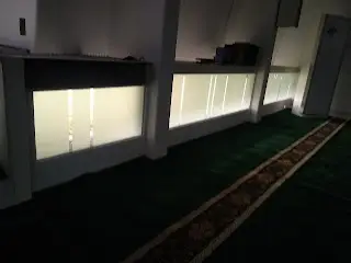 sticker sunblact kaca mushola