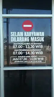 cutting stiker ketentutan karyawan masuk