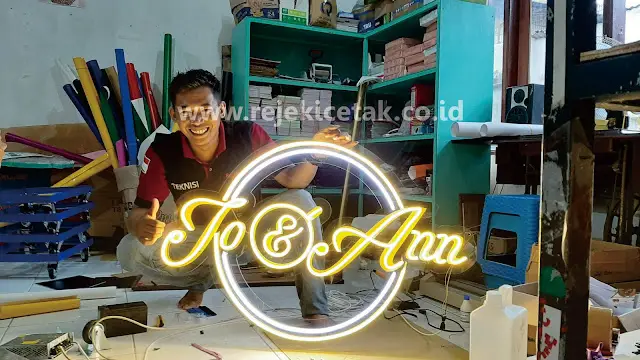 Neon Flex Dekorasi Wedding dan Interior Cafe Kekinian