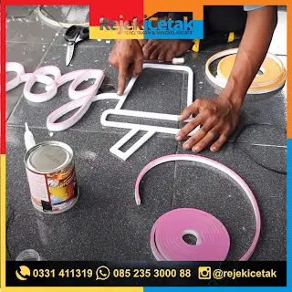 Proses Pembuatan Neon Flex