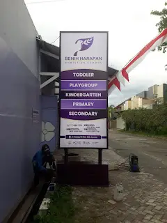 neon box dalam benoih harapan jember