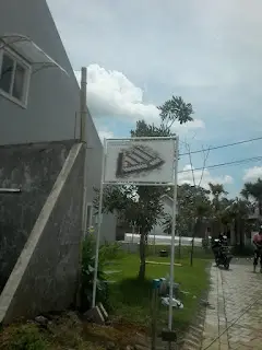 Pemasangan Papan Denah Bernady Land