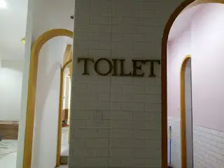 Huruf Timbul Warna Emas Bertuliskan Toilet Huruf Timbul Warna Emas Bertuliskan Toilet