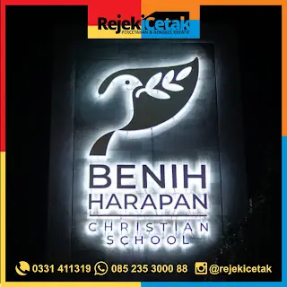 Side-lit Letter (Pencahayaan Samping) Benih Harapan Side-lit Letter (Pencahayaan Samping) Benih Harapan
