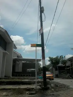 Pemasangan Papan Alamat di perumahan