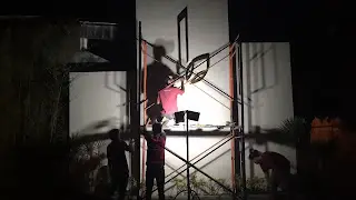 proses pemasangan letter timbul rich village sampai malam